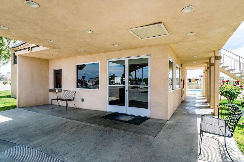 6-buttonwillow, Ca Central Hotel