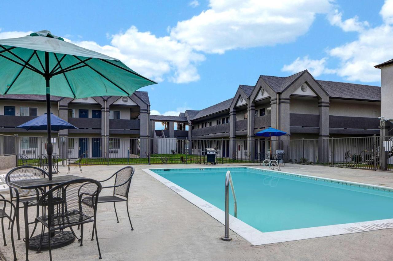 6-buttonwillow, Ca Hotel