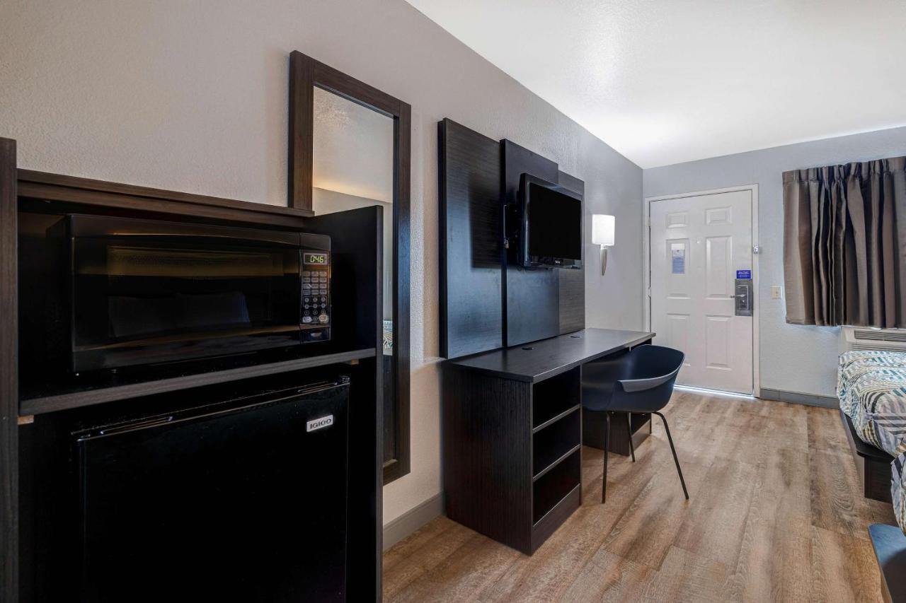 Hotel 6-buttonwillow, Ca Buttonwillow