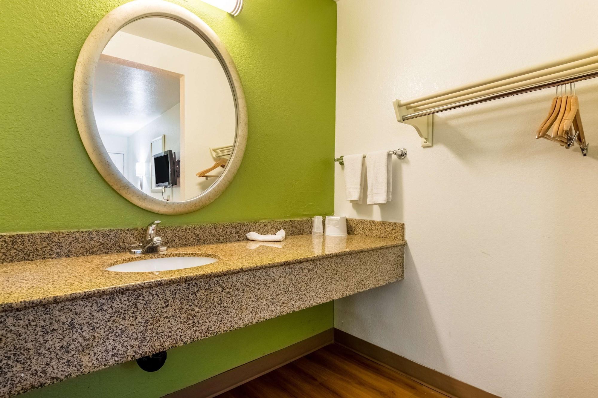 6-buttonwillow, Ca Hotel